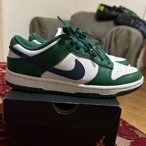 Women’s Dunk Low “Gorge Green”